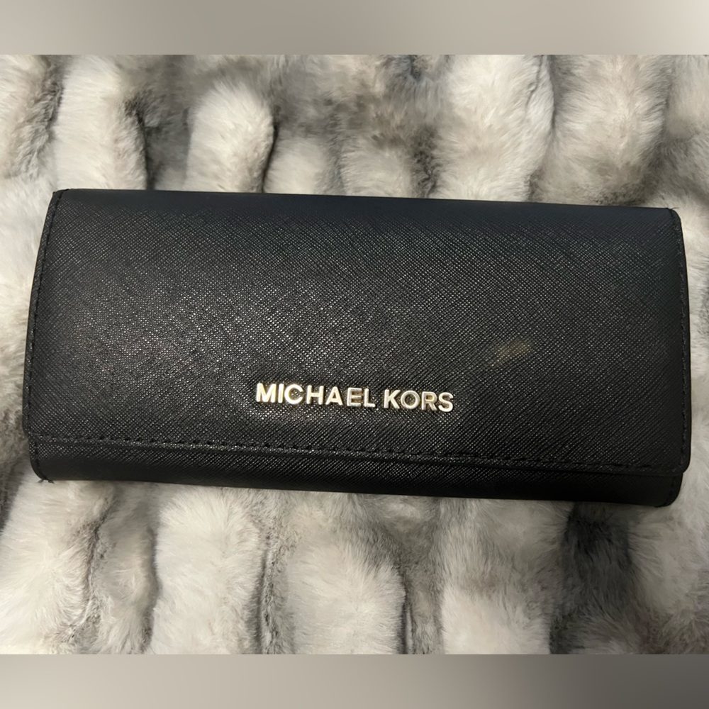 Michael Kors snap wallet black